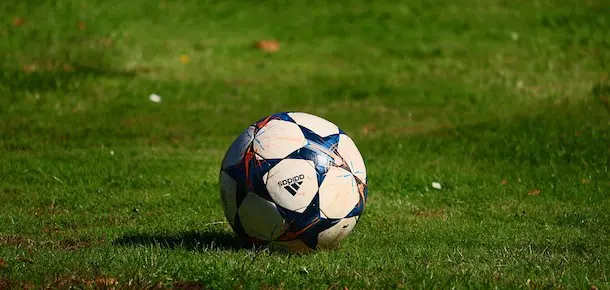 How Can Beginners Start Football Betting Safely?